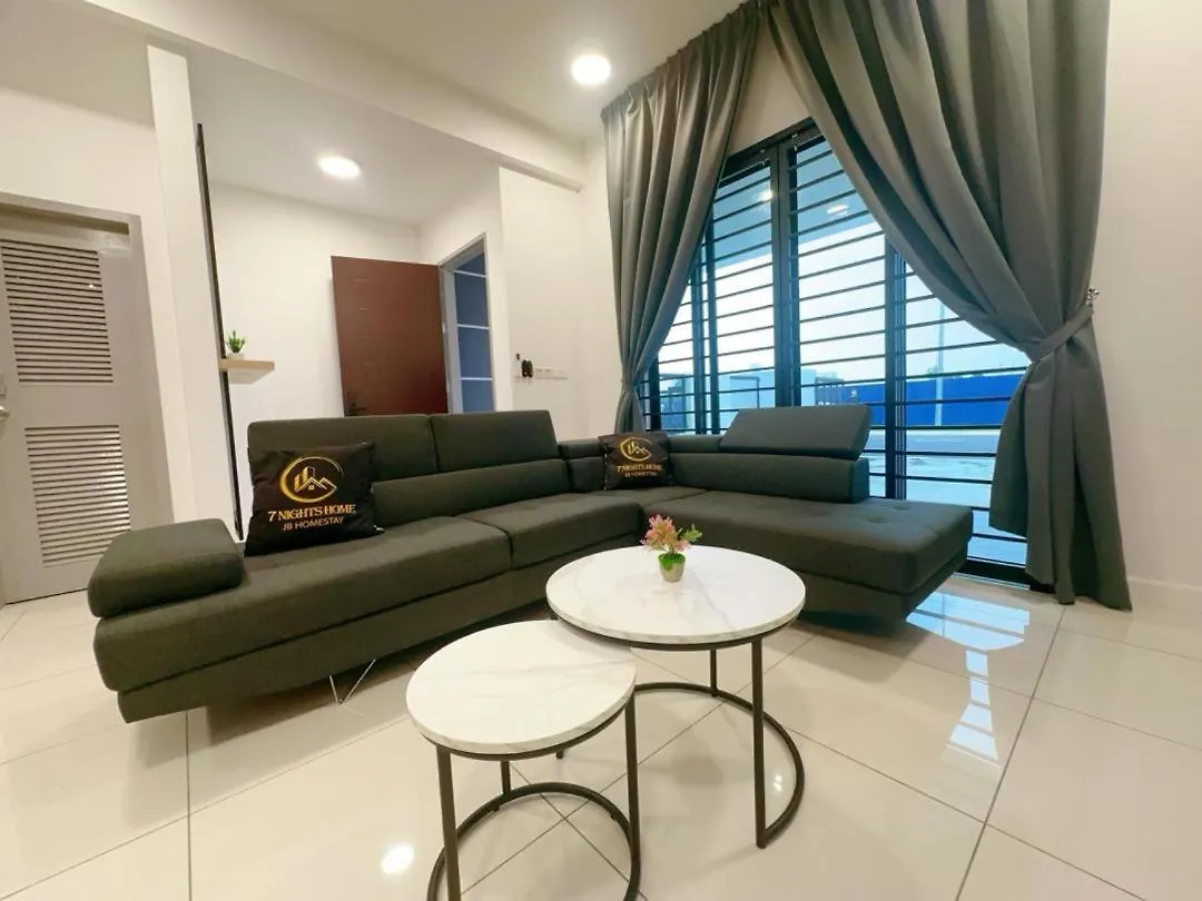 Hello Baby Dato Onn Tebing 10Pax Private Bathroom Johor Bahru 0*,  Malaysia
