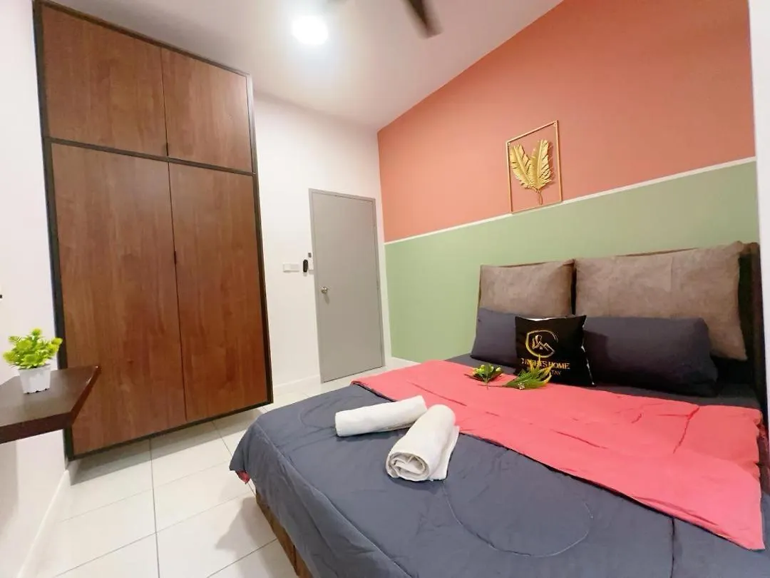 Holiday home Hello Baby Dato Onn Tebing 10Pax Private Bathroom Johor Bahru Malaysia