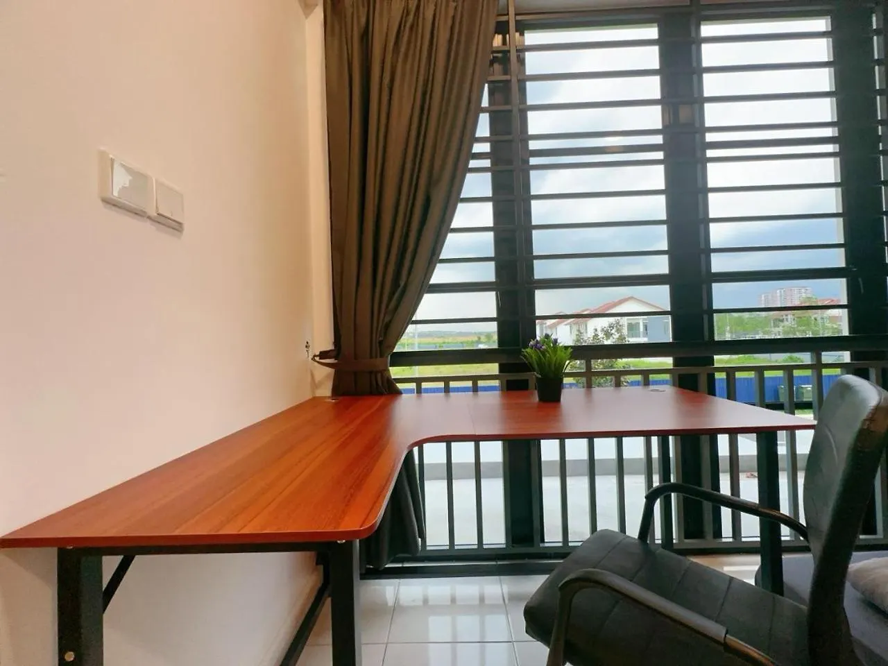 Hello Baby Dato Onn Tebing 10Pax Private Bathroom Johor Bahru 0*,  Malaysia