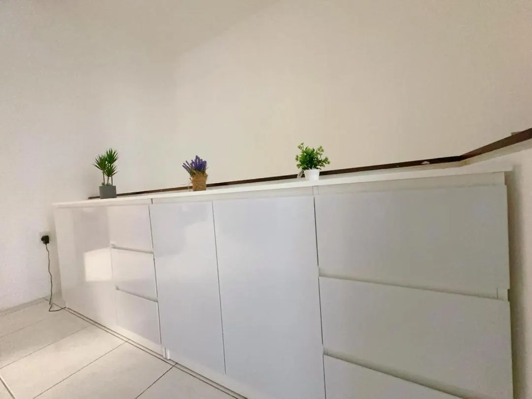 Holiday home Hello Baby Dato Onn Tebing 10Pax Private Bathroom Johor Bahru Malaysia